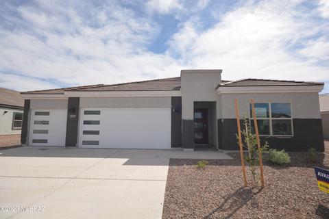 12527 W Old Farm Dr, Marana, AZ 85653