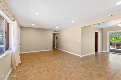 5830 E 7th St, Tucson, AZ 85711 photo 4