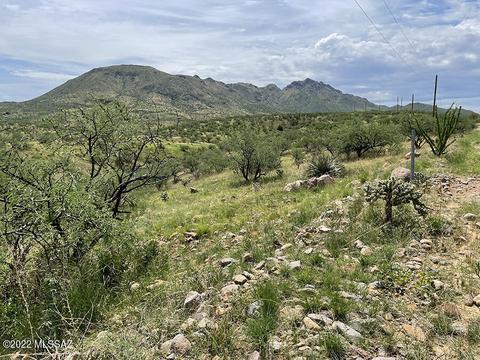 404 Calle Muelle, Rio Rico, AZ 85648