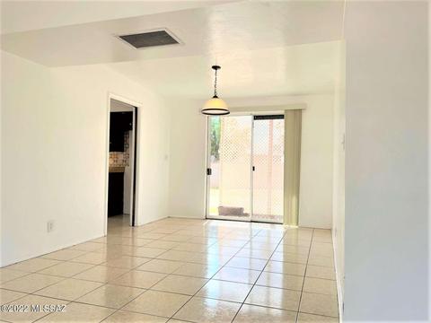 7220 E 30th St, Tucson, AZ 85710 photo 9