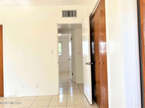 7220 E 30th St, Tucson, AZ 85710 photo 14
