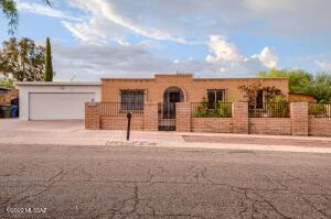 7565 E 27th St, Tucson, AZ 85710 photo 2