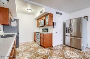 7565 E 27th St, Tucson, AZ 85710 photo 10