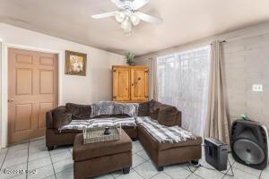 1610 E Holladay St, Tucson, AZ 85706 photo 4