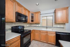 7154 E Bloomtree Ln, Tucson, AZ 85756 photo 2