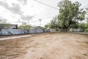 402 E 33rd St, Tucson, AZ 85713 photo 32