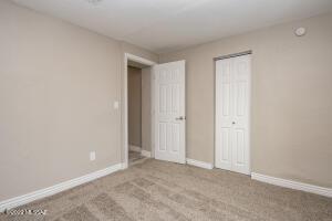 402 E 33rd St, Tucson, AZ 85713 photo 12