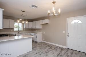 402 E 33rd St, Tucson, AZ 85713 photo 18