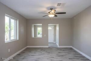 402 E 33rd St, Tucson, AZ 85713 photo 6