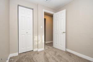 402 E 33rd St, Tucson, AZ 85713 photo 24