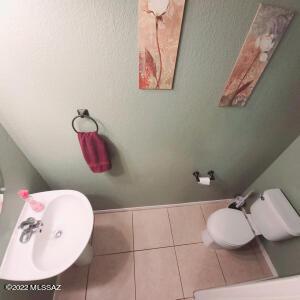 6235 E Bramble St, Tucson, AZ 85756 photo 9