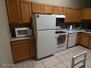 401 E Thoroughbred St, Tucson, AZ 85706 photo 12