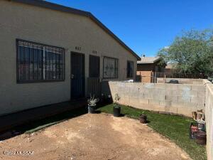 401 E Thoroughbred St, Tucson, AZ 85706 photo 2