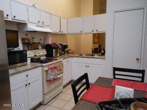 401 E Thoroughbred St, Tucson, AZ 85706 photo 8