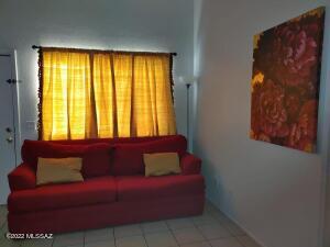 401 E Thoroughbred St, Tucson, AZ 85706 photo 4