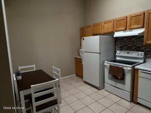 401 E Thoroughbred St, Tucson, AZ 85706 photo 13