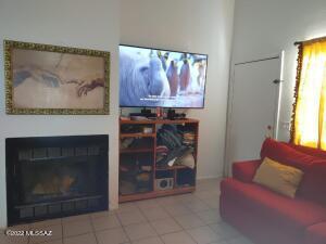 401 E Thoroughbred St, Tucson, AZ 85706 photo 5