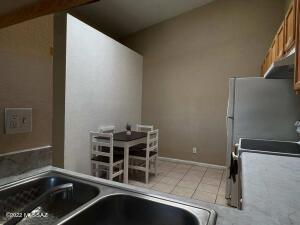 401 E Thoroughbred St, Tucson, AZ 85706 photo 21