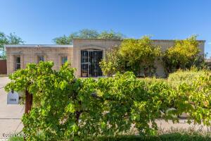 1950 E Pinon Dr, Tucson, AZ 85706 photo 1