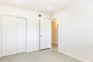 332 E Desert Tree Dr, Tucson, AZ 85704 photo 13