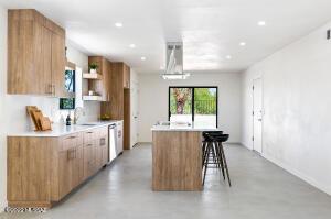 332 E Desert Tree Dr, Tucson, AZ 85704 photo 7