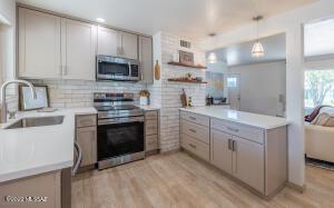 4372 E 15th St, Tucson, AZ 85711 photo 7