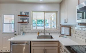 4372 E 15th St, Tucson, AZ 85711 photo 9