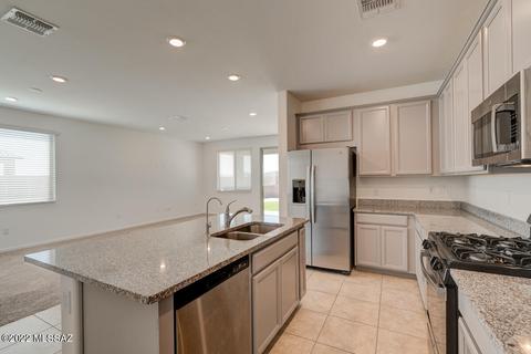 6875 W Canopus Loop, Tucson, AZ 85757 photo 17