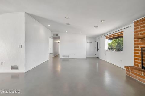 5221 E 3rd St, Tucson, AZ 85711 photo 8