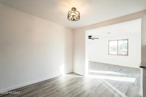 5450 S Oregon Dr, Tucson, AZ 85706 photo 9