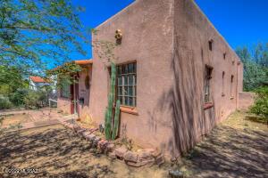 1821 E 9th St, Tucson, AZ 85719 photo 2