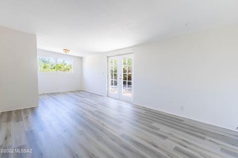 938 E Hampton St, Tucson, AZ 85719 photo 8