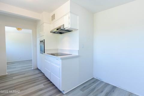 938 E Hampton St, Tucson, AZ 85719 photo 6