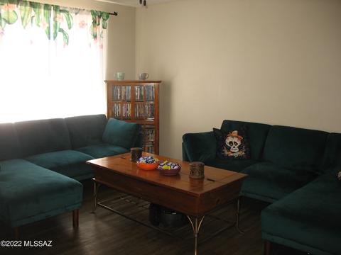 4633 E 28th St, Tucson, AZ 85711 photo 2