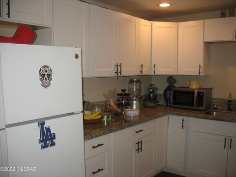 4633 E 28th St, Tucson, AZ 85711 photo 7