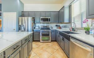 552 S Blue River Loop, Vail, AZ 85641 photo 9