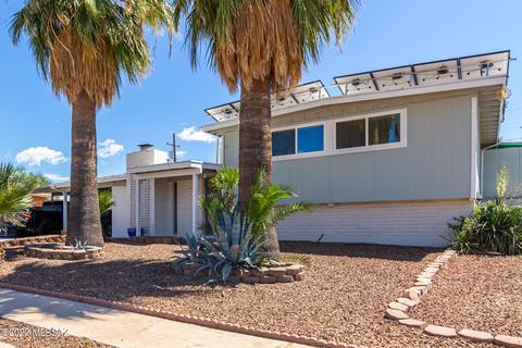 8218 E 19th St, Tucson, AZ 85710 photo 2