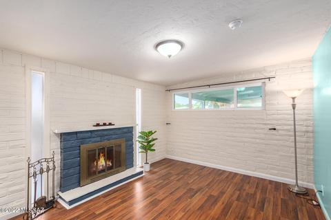8218 E 19th St, Tucson, AZ 85710 photo 4