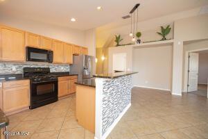 7430 S Pacific Willow Dr, Tucson, AZ 85747 photo 8