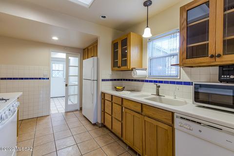 3134 E 24th St, Tucson, AZ 85713 photo 7