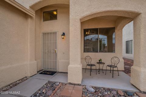 8718 E Chimney Spring Dr, Tucson, AZ 85747 photo 1
