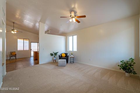 8718 E Chimney Spring Dr, Tucson, AZ 85747 photo 2