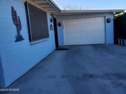 4686 E 25th St, Tucson, AZ 85711 photo 2