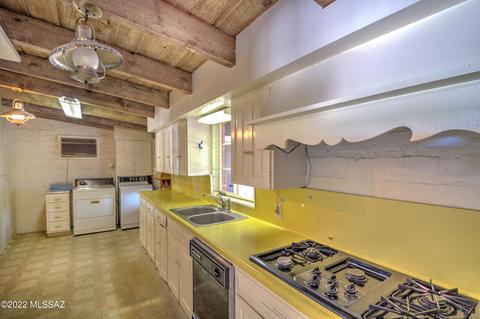 6830 E Koralee St, Tucson, AZ 85710 photo 5
