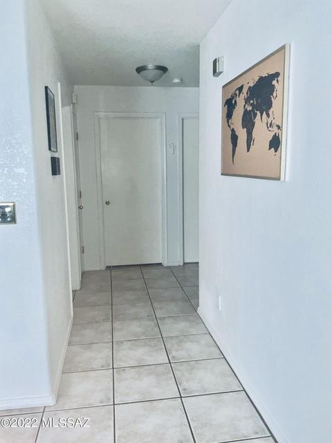6402 E Cyclone Dr, Tucson, AZ 85730 photo 8