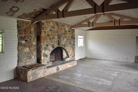 2782 W Frontage Rd, Amado, AZ 85645