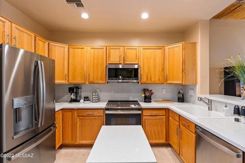 7662 E Chase Park Loop, Tucson, AZ 85710 photo 11