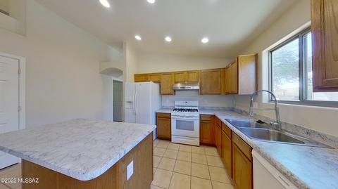 5941 E Franklin Tale Dr, Tucson, AZ 85756 photo 8