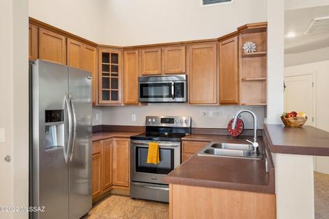 7668 E Sierra Park Loop, Tucson, AZ 85710 photo 6