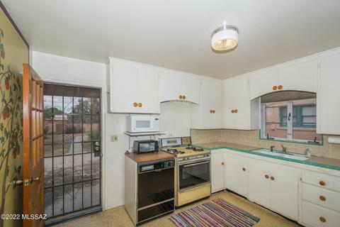 1327 E Spring St, Tucson, AZ 85719 photo 7